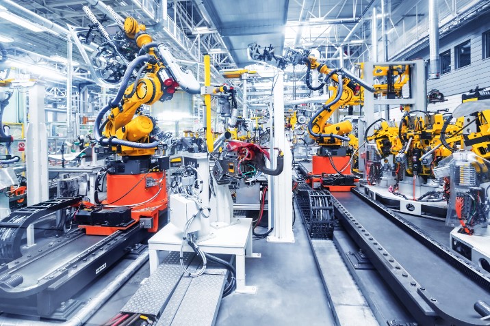 Maximizing Operational Efficiency: The Role of Machine Uptime and Availability in Manufacturing